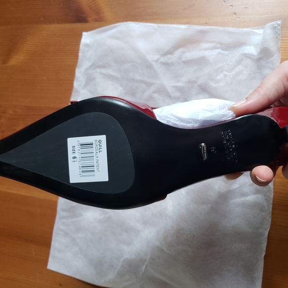 Tony Bianco Quill Bordeaux Patent 6.5 - Picture 2 of 4